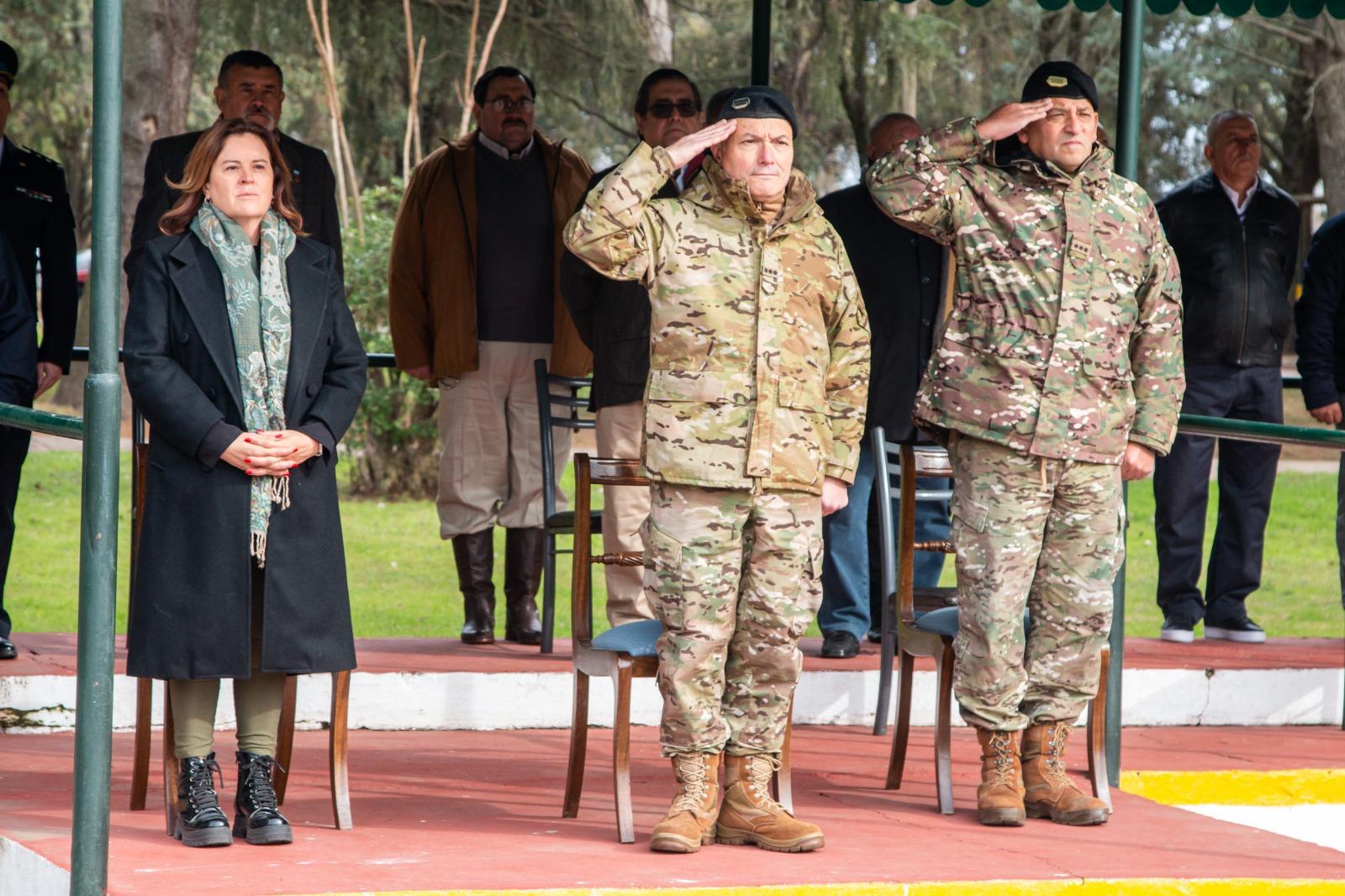 LA INTENDENTA FERNANDA ALONSO PARTICIPÓ DEL 198° ANIVERSARIO DEL REGIMIENTO LOCAL