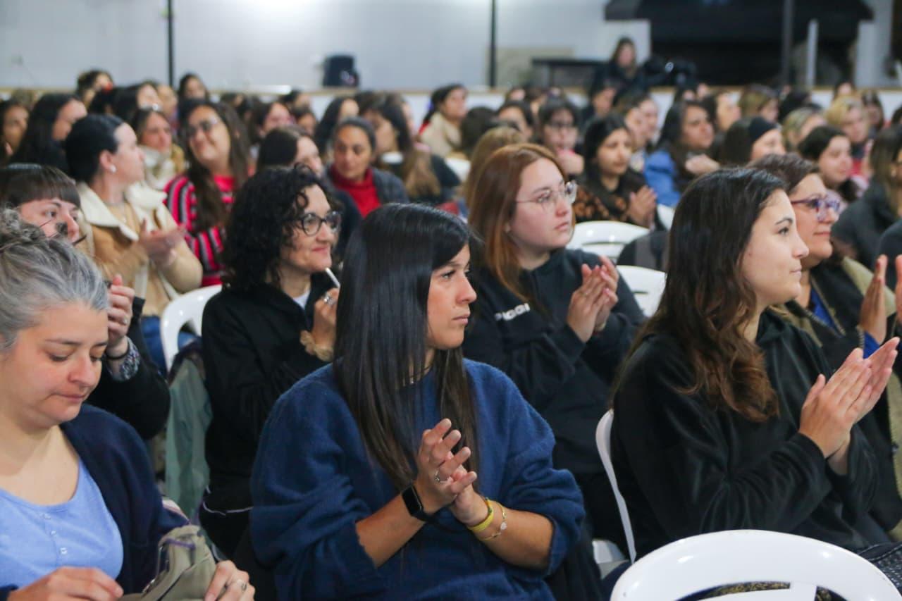 ALREDEDOR DE 200 PERSONAS PARTICIPARON DEL TALLER DE FORMACIÓN EN DINÁMICAS MUSICALES Y TEATRALES